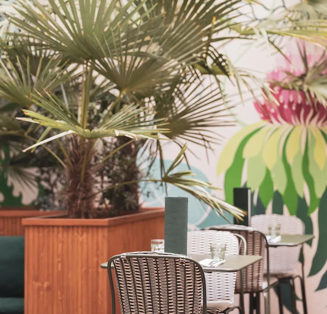 Hotel Belleval Paris